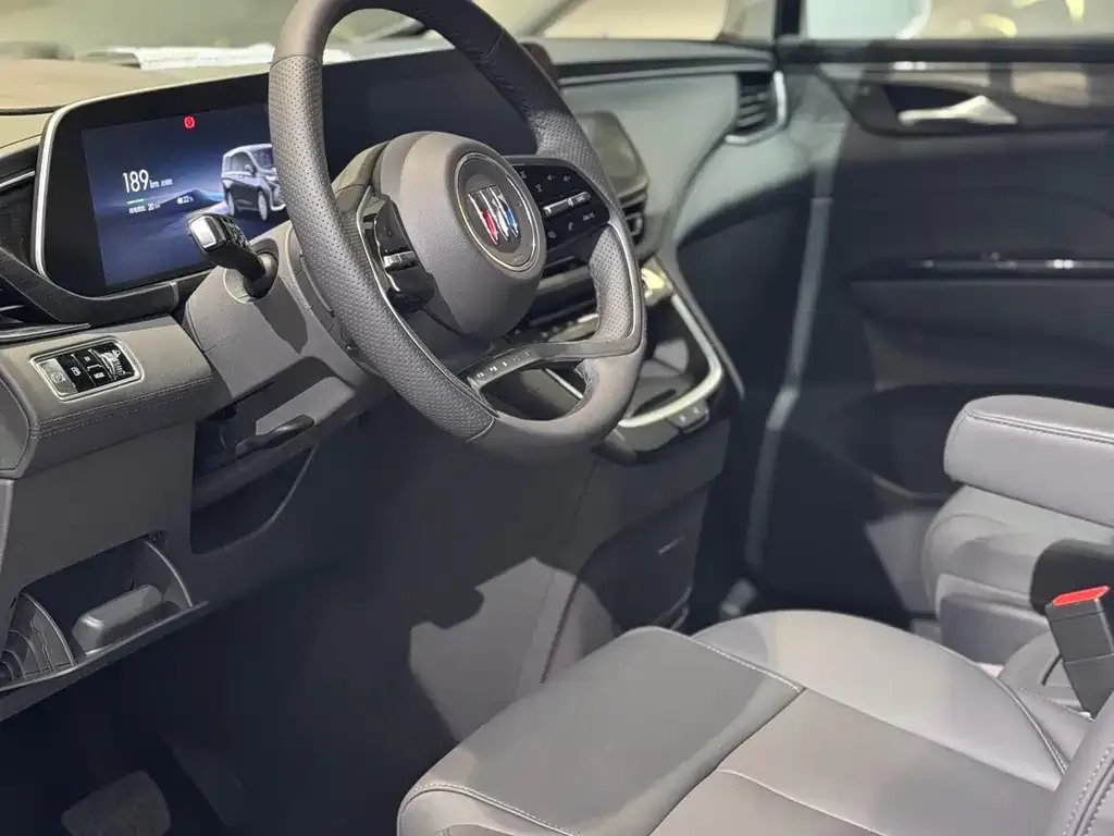 Buick GL8 Hybrid — фото 4