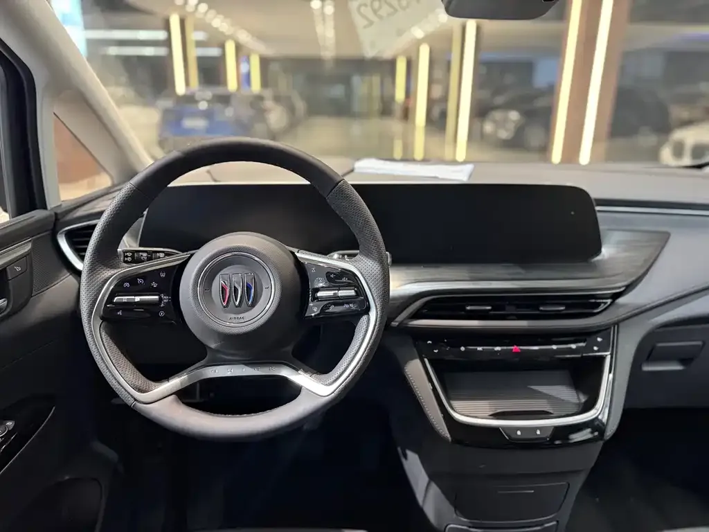 Buick GL8 Hybrid — фото 6