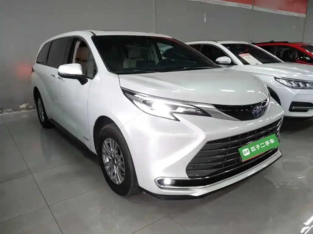 Toyota Sienna 2022 из CN, фото 5