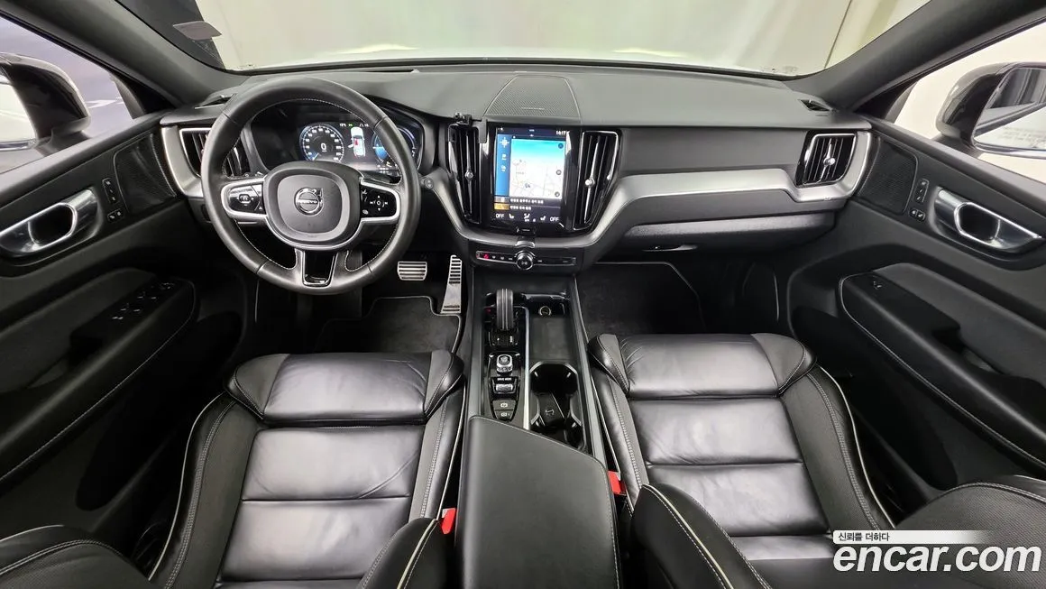 Volvo XC60 2021 из KR, фото 8