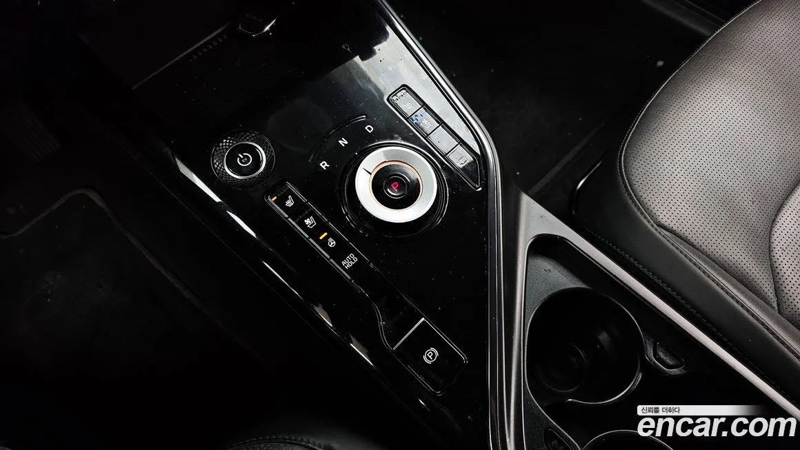 Kia Niro — фото 8