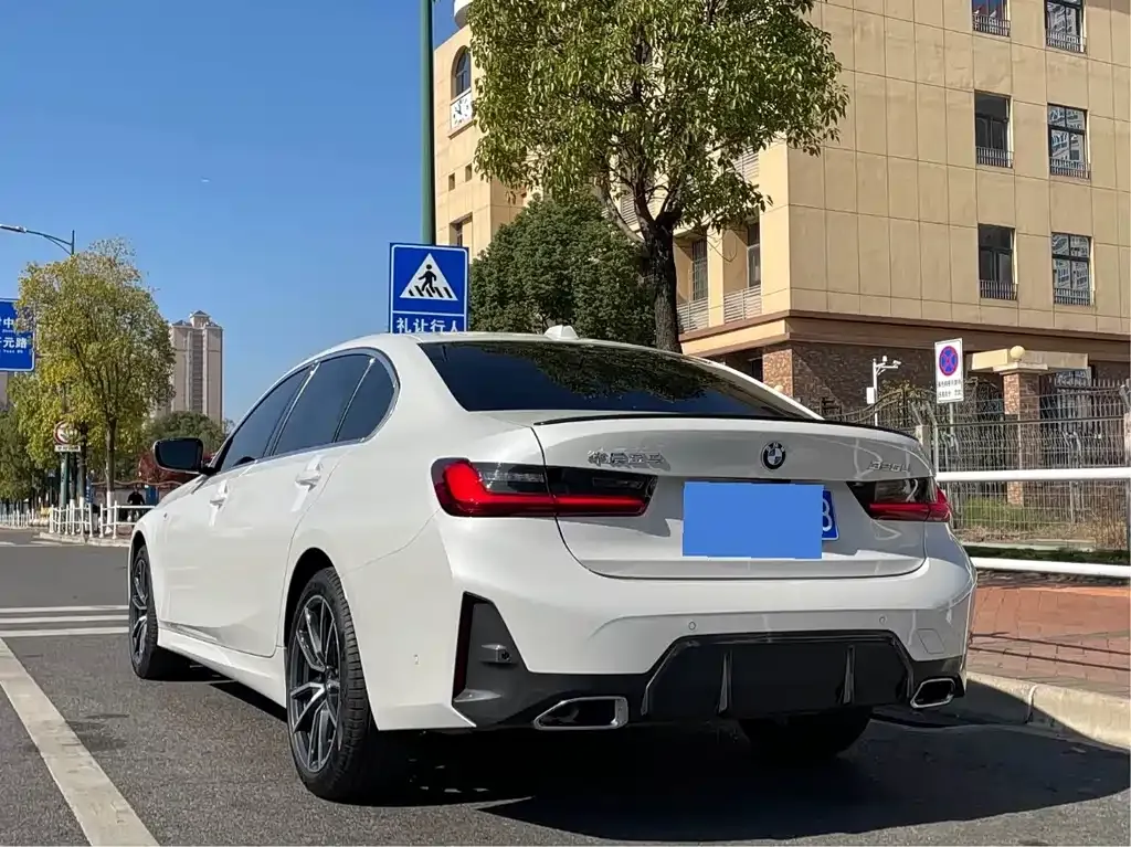 BMW 3 Series 2023 из CN, фото 5