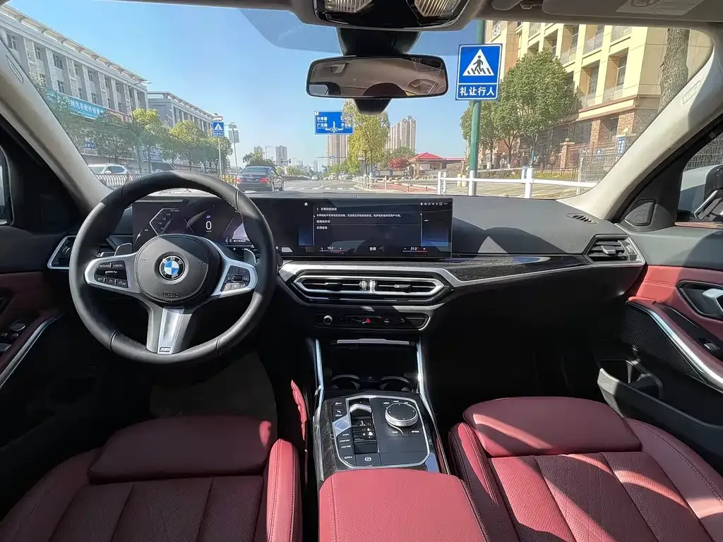 BMW 3 Series 2023 из CN, фото 6