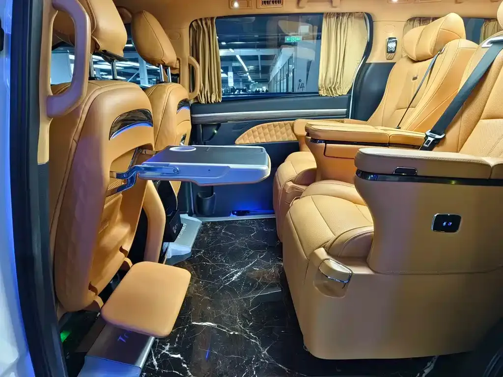 GAC Motor Trumpchi M8 — фото 3