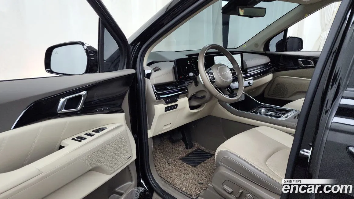 Kia Carnival — фото 10