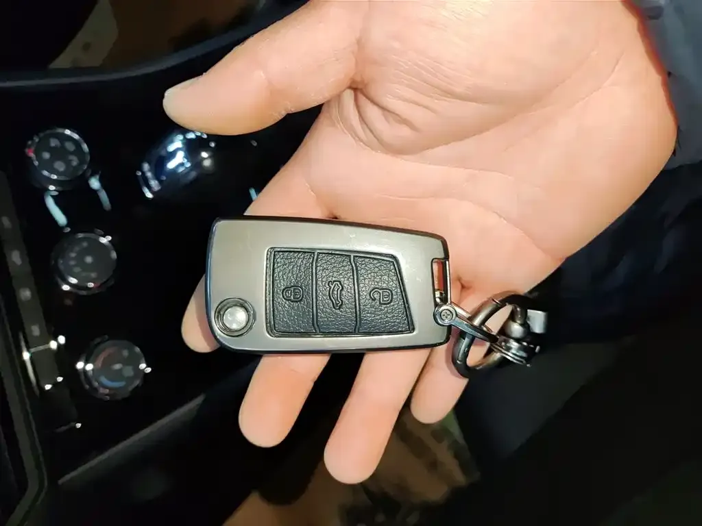 Volkswagen Bora 2023 из CN, фото 6