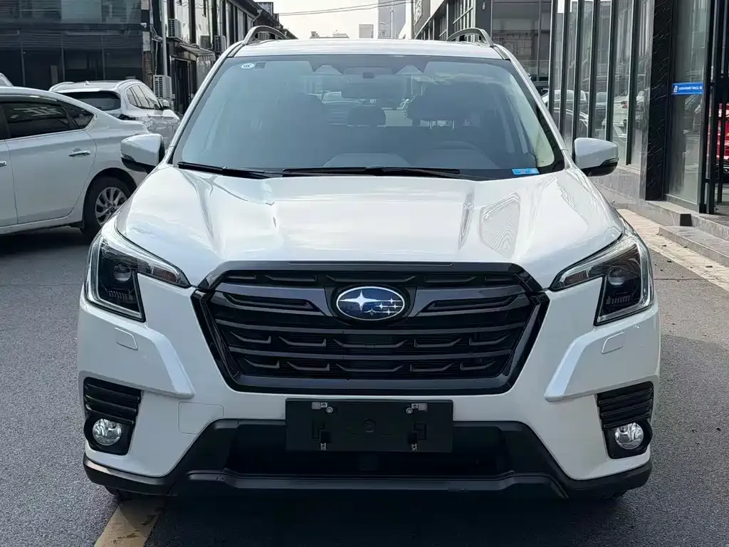 Subaru Forester — фото 7