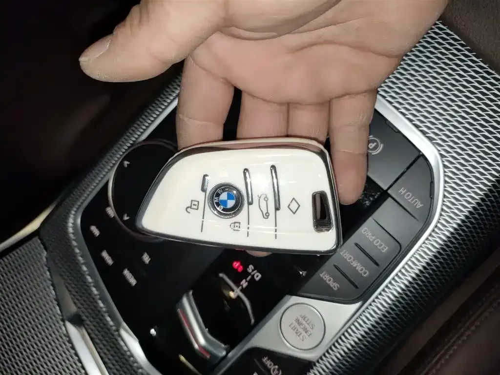 BMW 3 Series 2023 из CN, фото 6