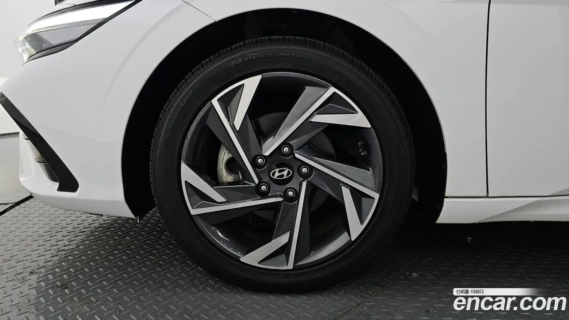 Hyundai AVANTE 2024 из KR, фото 3