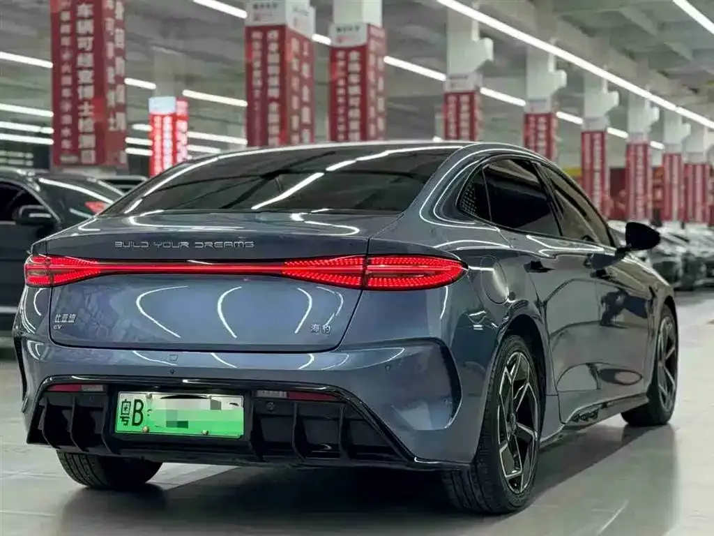 BYD Seal — фото 7