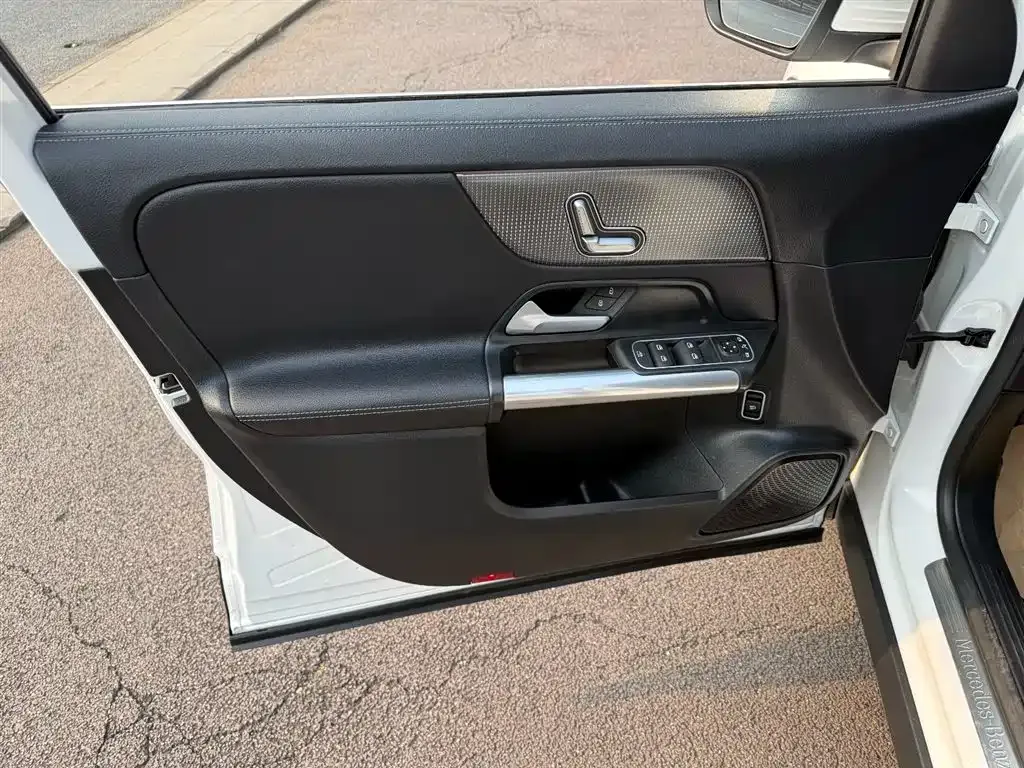 Mercedes-Benz GLA 2023 из CN, фото 7