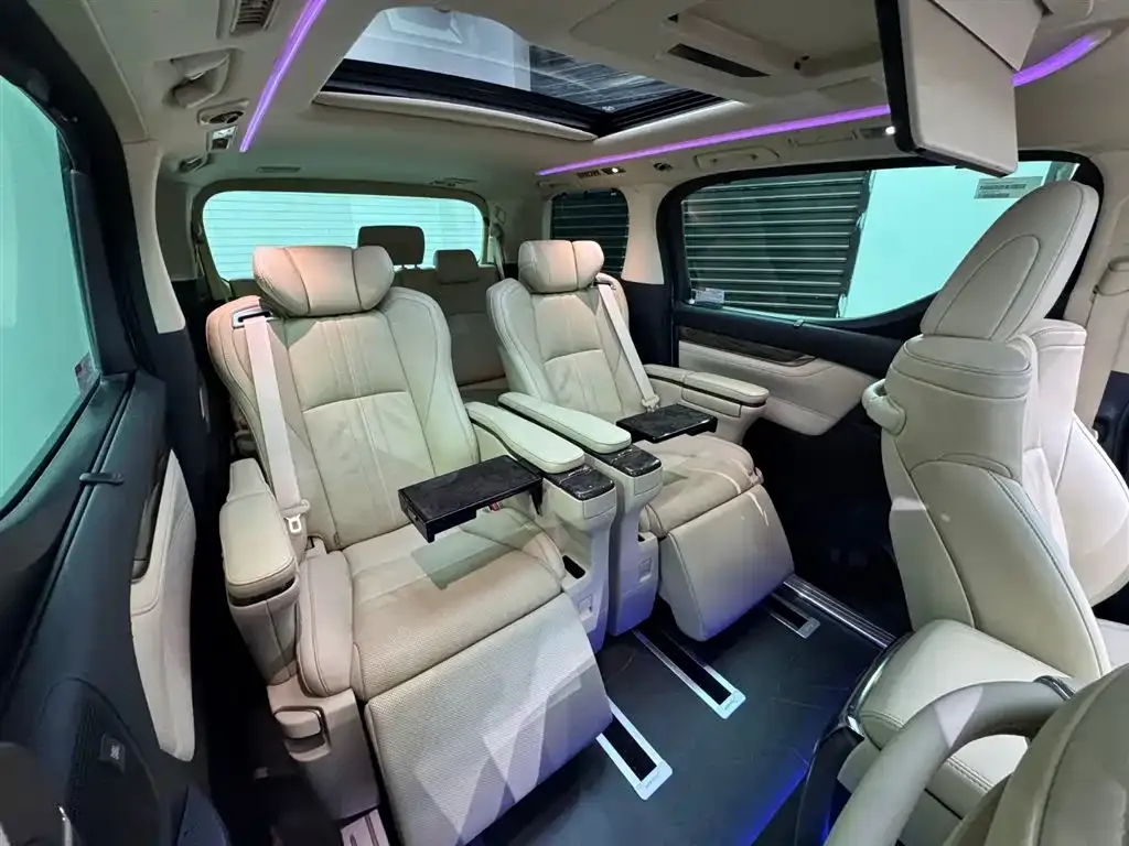 Toyota Alphard 2022 из CN, фото 10