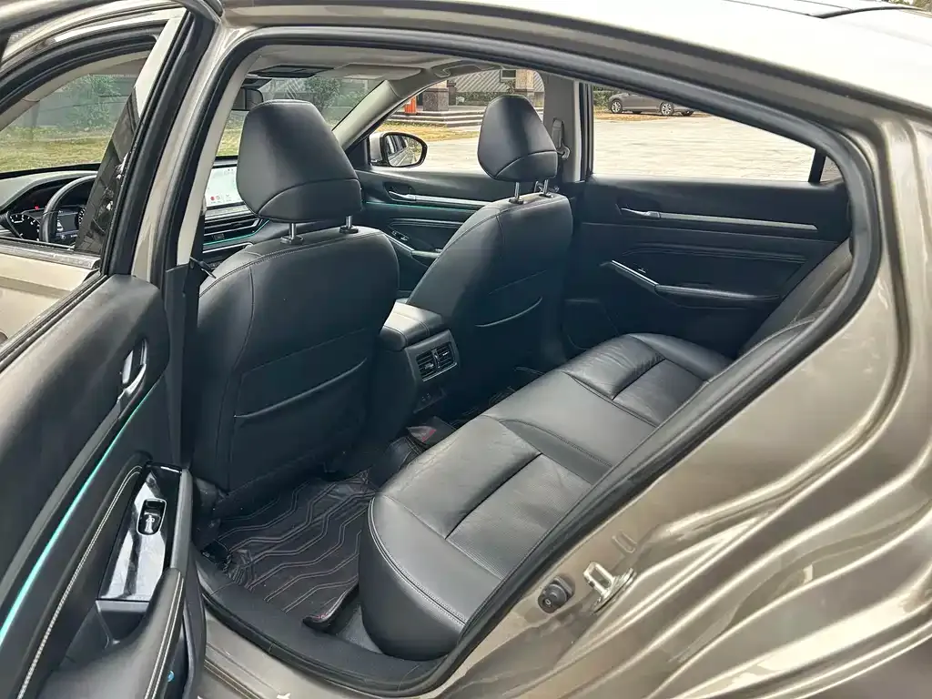 Nissan Teana — фото 3