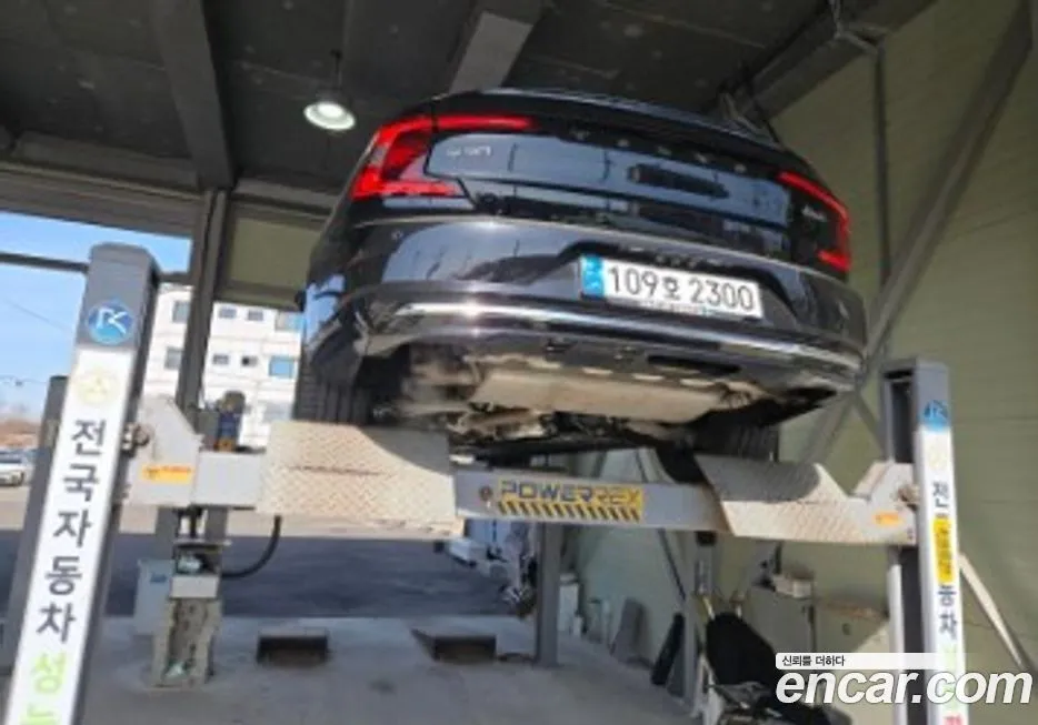 Volvo S90 2022 из KR, фото 2