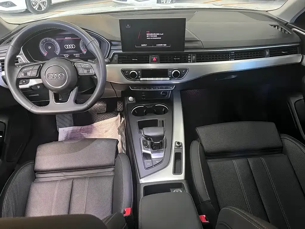 Audi A4L 2022 из CN, фото 6
