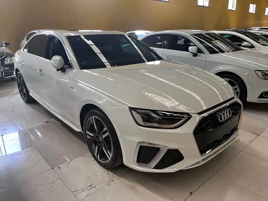Audi A4L 2022 из CN, фото 10