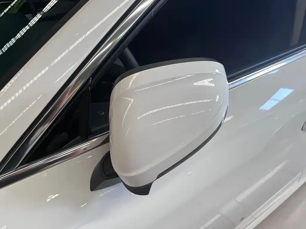 Audi A4L 2022 из CN, фото 9