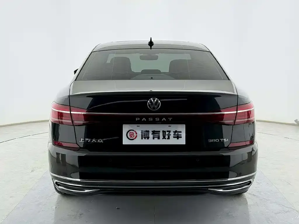 Volkswagen Passat — фото 2