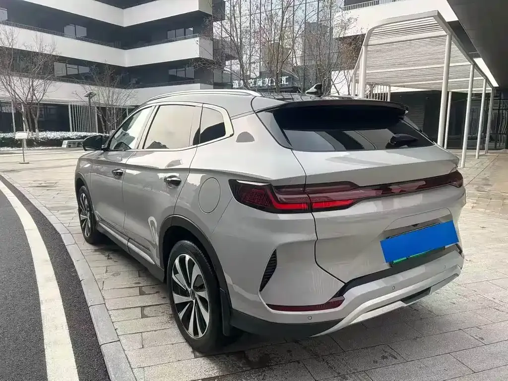 BYD PLUS New Energy — фото 9