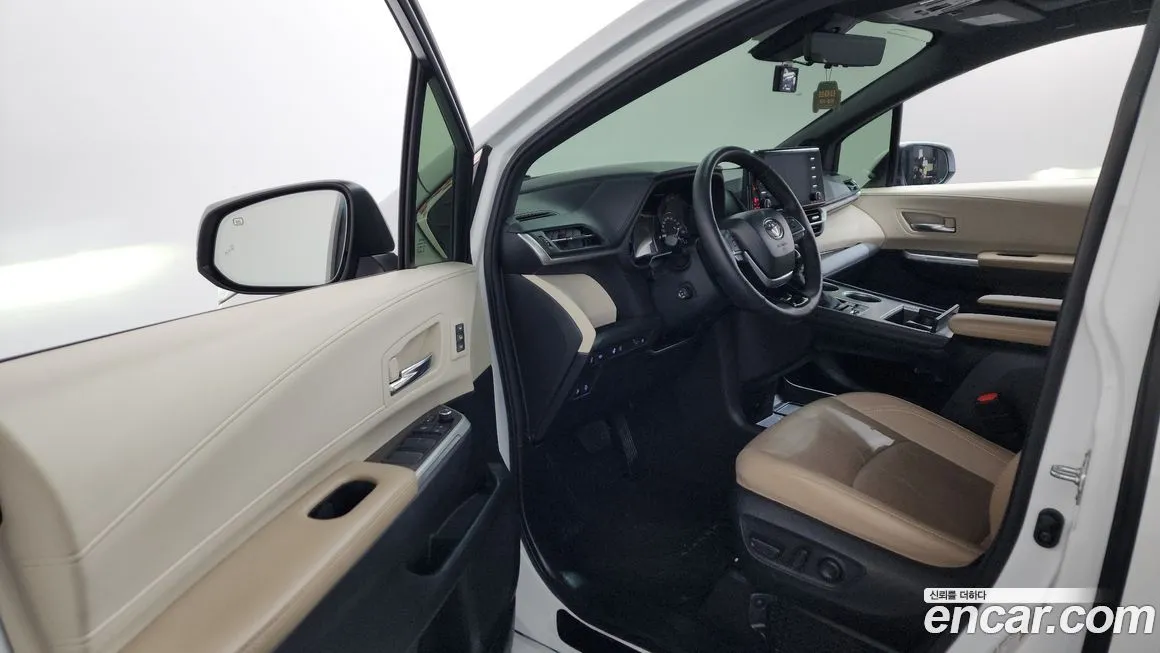 Toyota Sienna 2023 из KR, фото 8