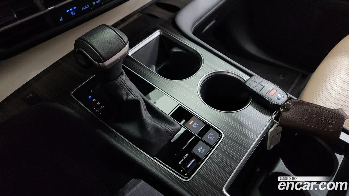Toyota Sienna 2023 из KR, фото 10