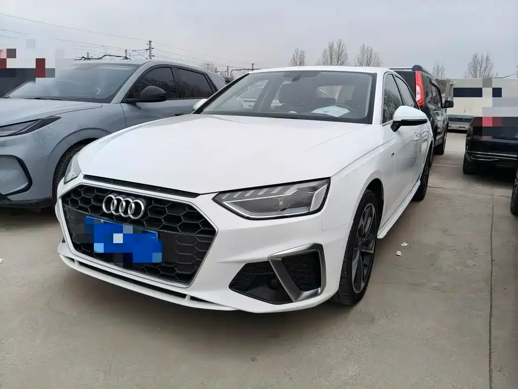 Audi A4L 2023 из CN, фото 1