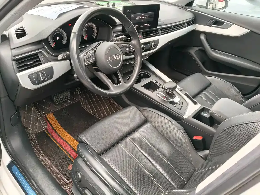 Audi A4L 2023 из CN, фото 3