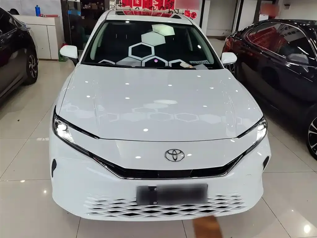 Toyota Camry 2025 из CN, фото 8