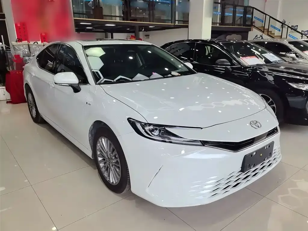 Toyota Camry 2025 из CN, фото 3