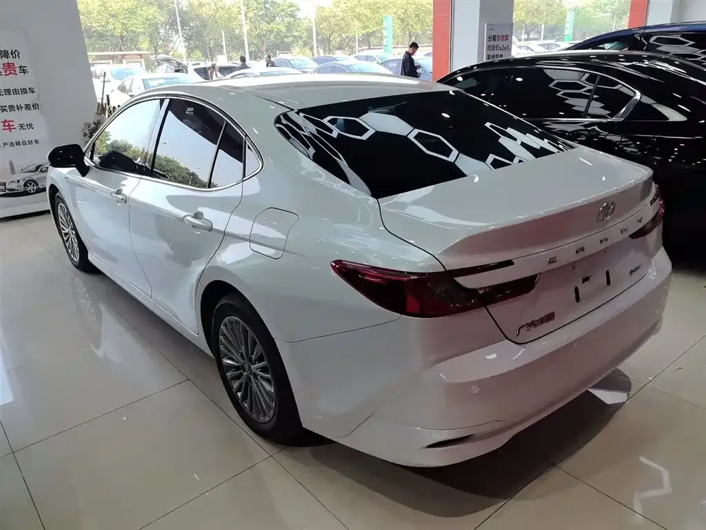 Toyota Camry 2025 из CN, фото 6