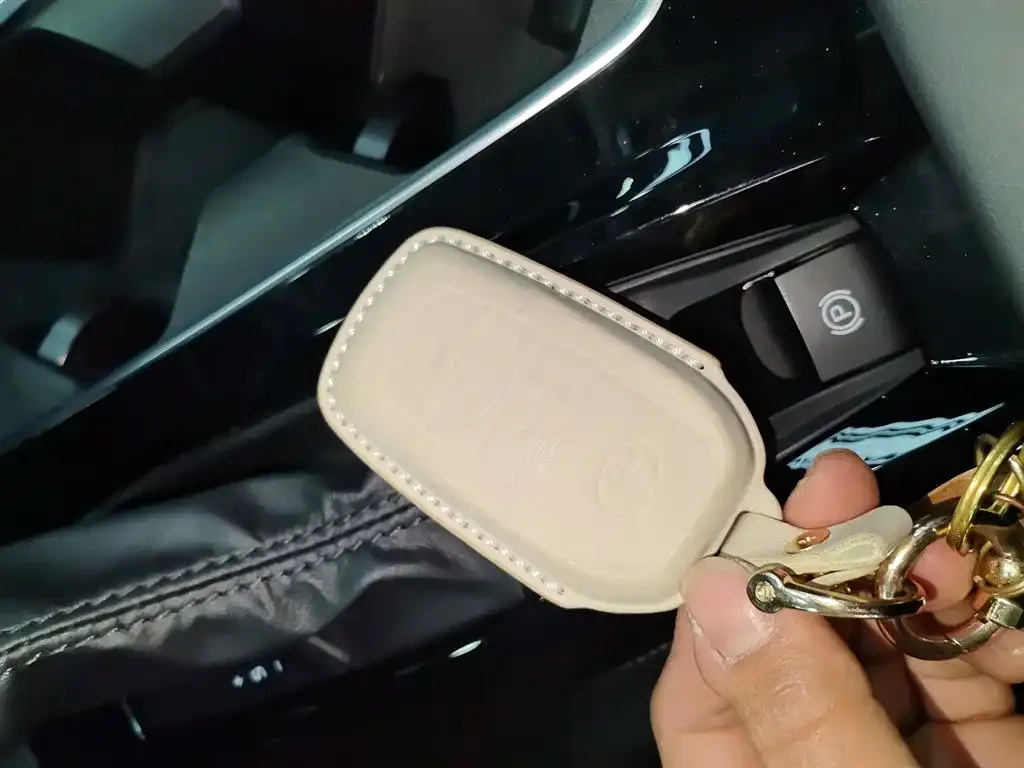 Toyota Camry 2025 из CN, фото 7