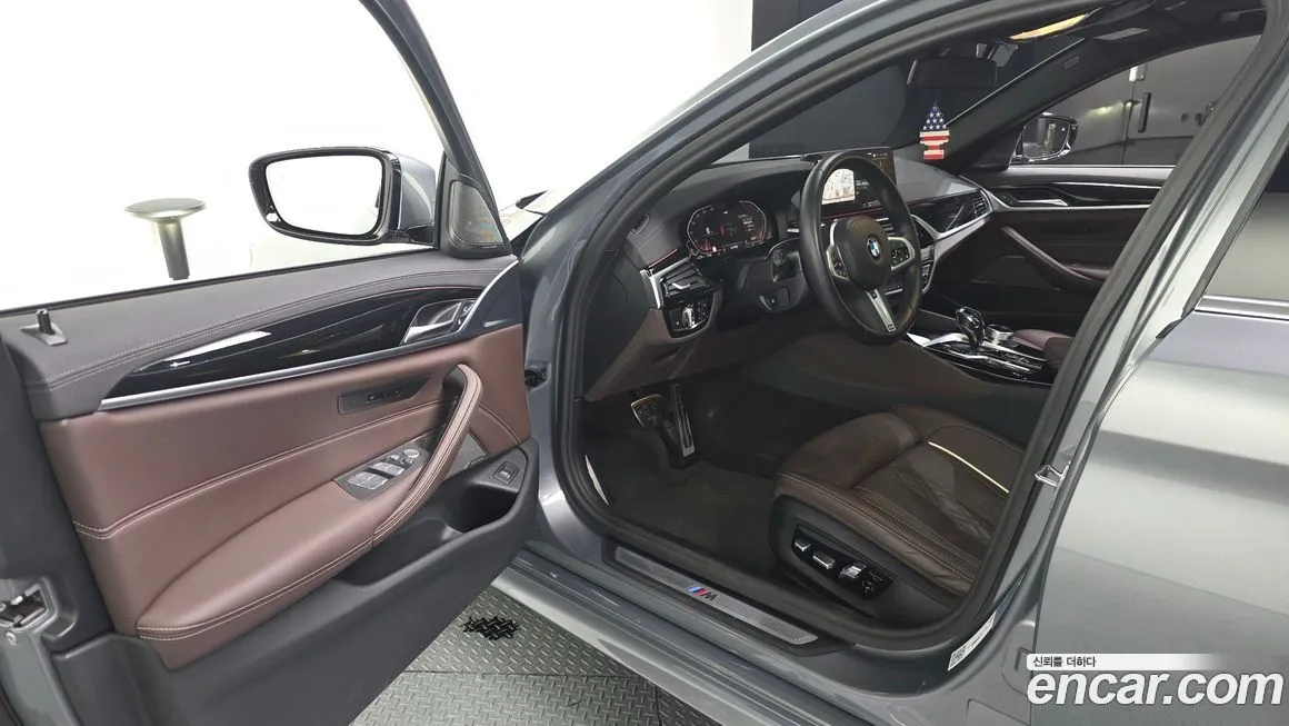 BMW 5-Series 2023 из KR, фото 10
