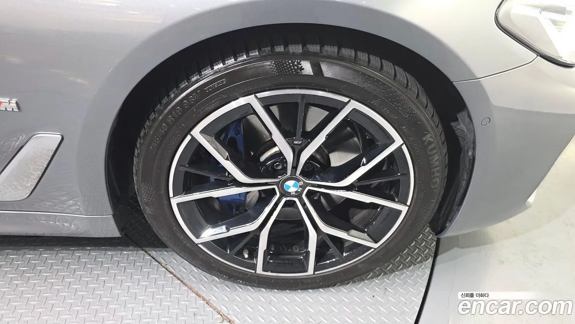 BMW 5-Series 2023 из KR, фото 5