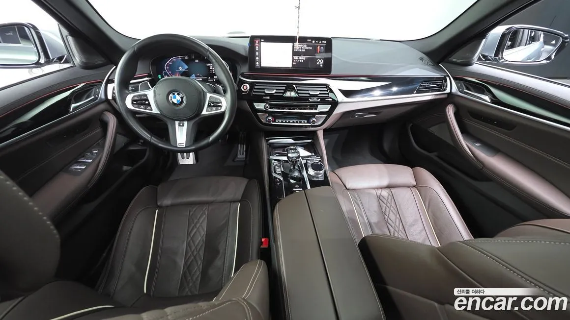 BMW 5-Series 2023 из KR, фото 8