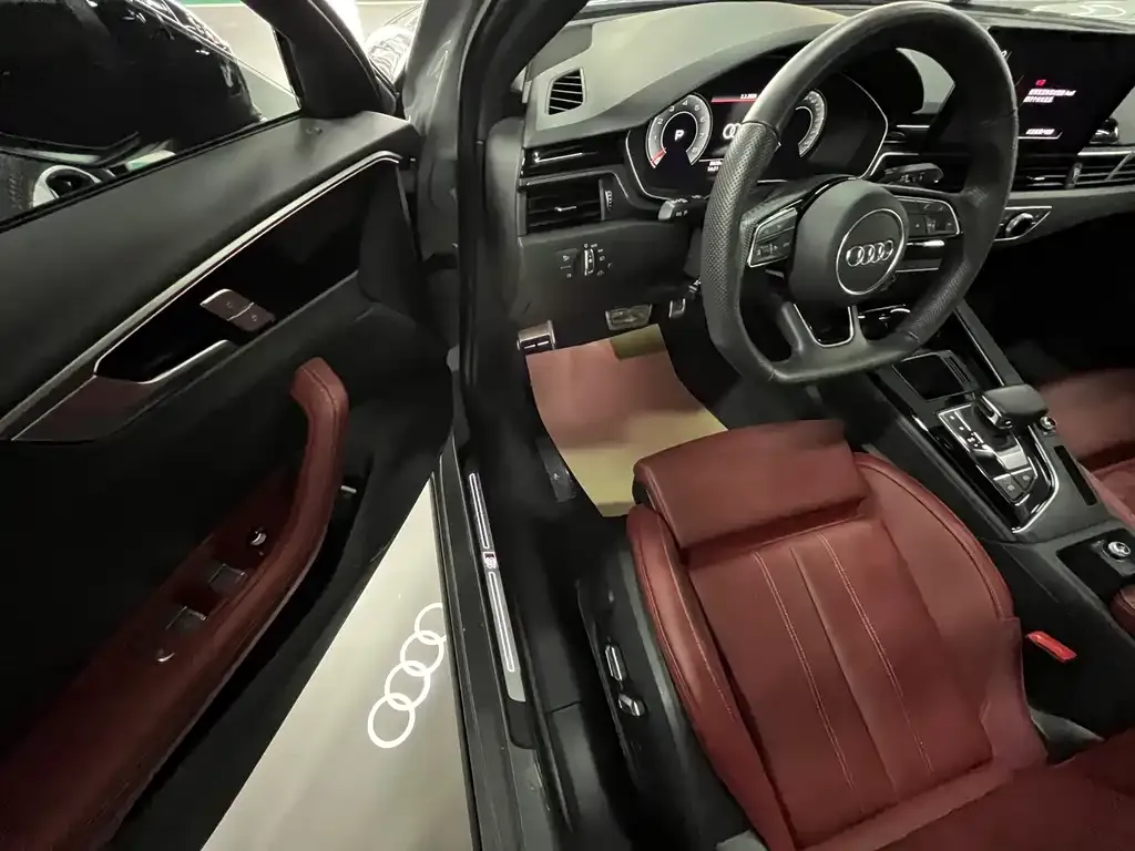 Audi A4L 2024 из CN, фото 5