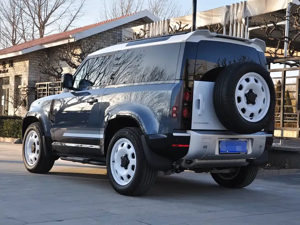 Land Rover Defender — фото 4