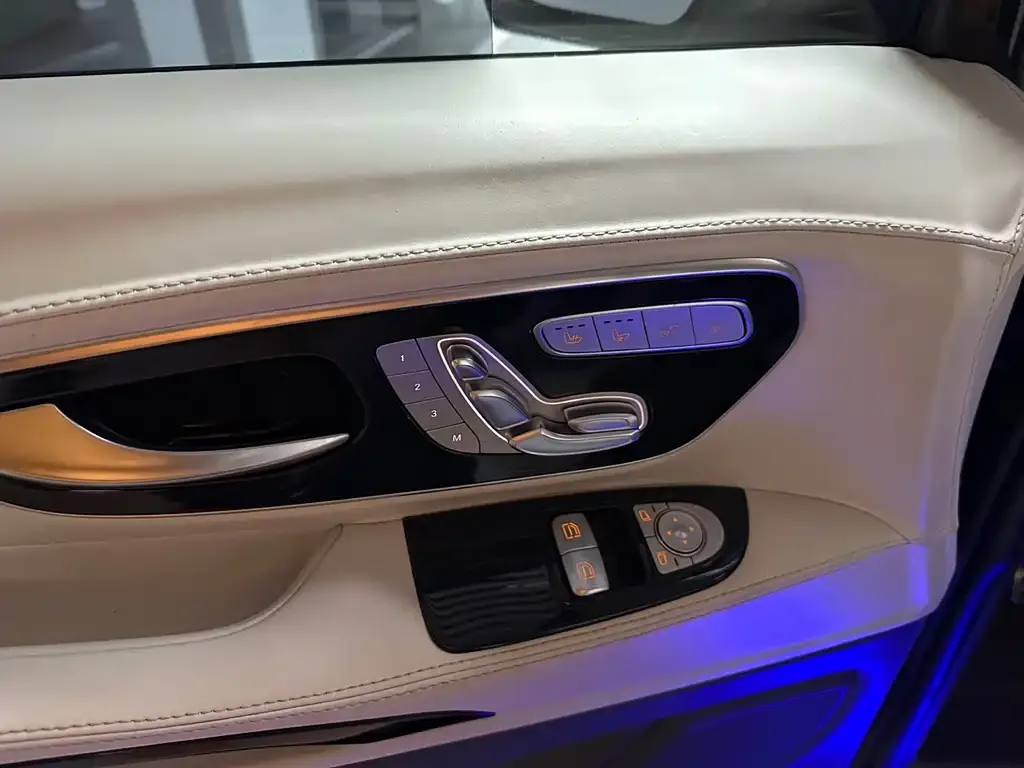 Mercedes-Benz Vito 2023 из CN, фото 9