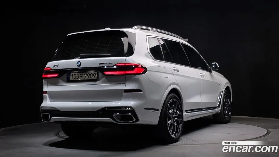 BMW X7 — фото 2