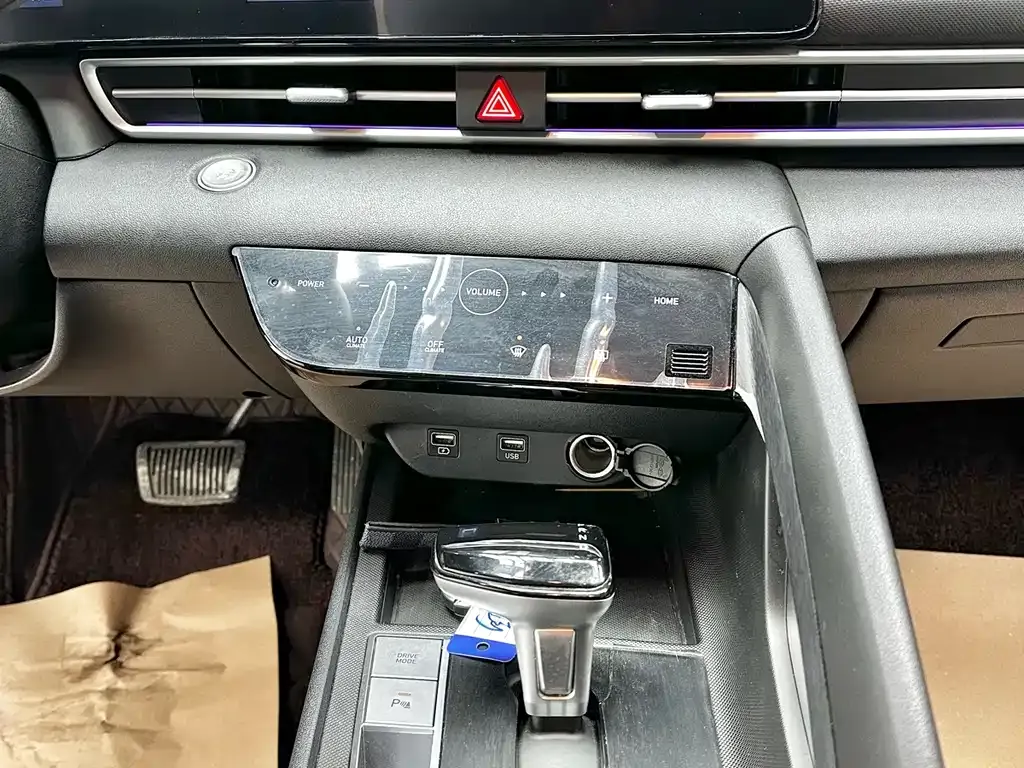 Hyundai Elantra 2023 из CN, фото 6