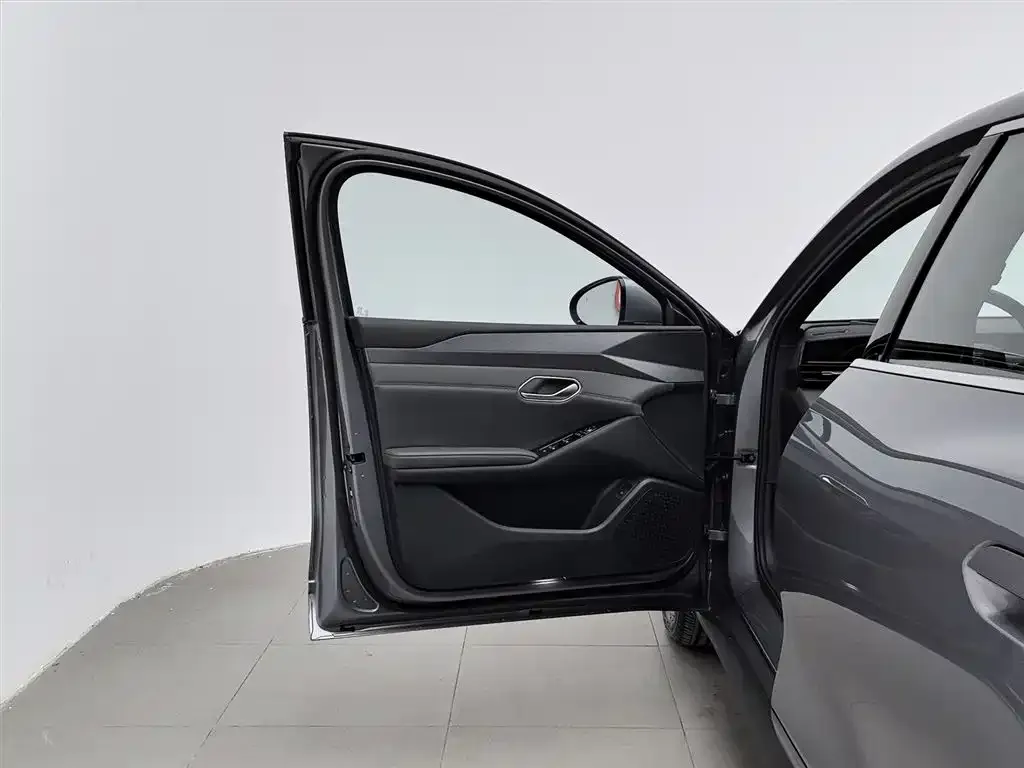 BYD Qin L 2025 из CN, фото 8
