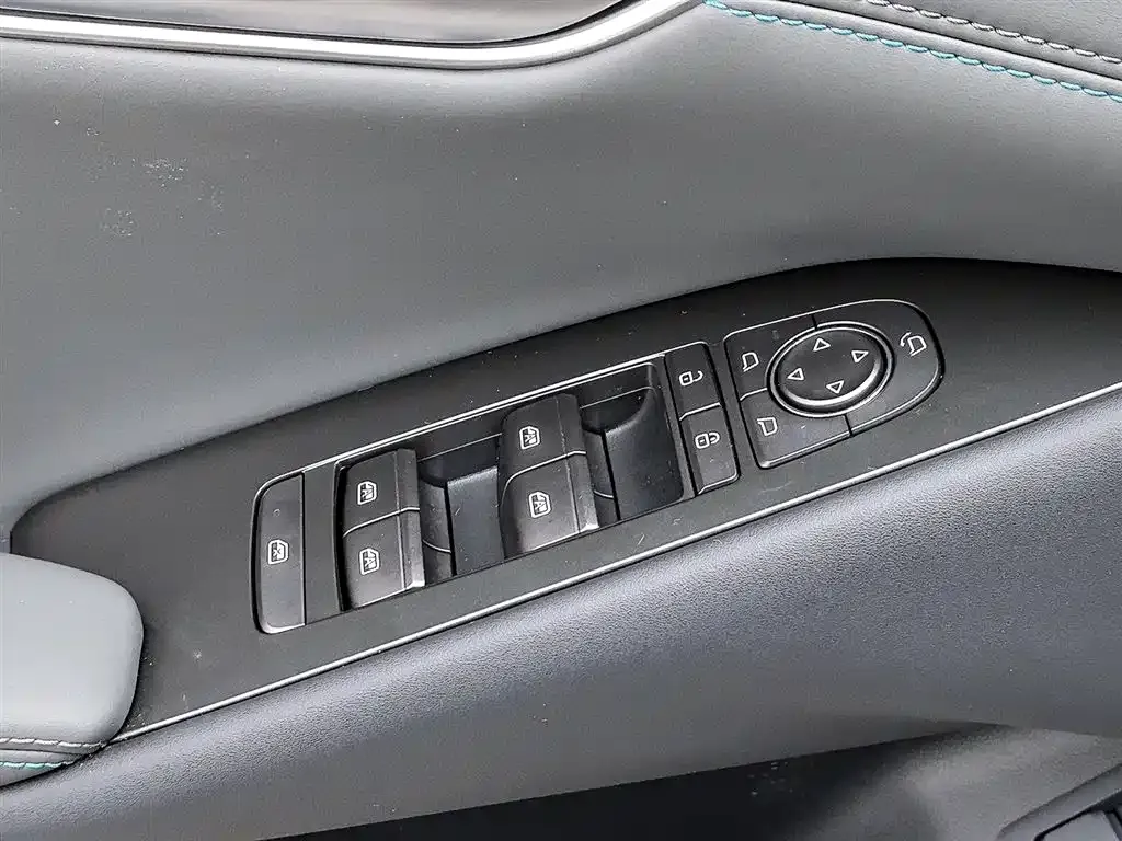 BYD Qin L 2025 из CN, фото 10