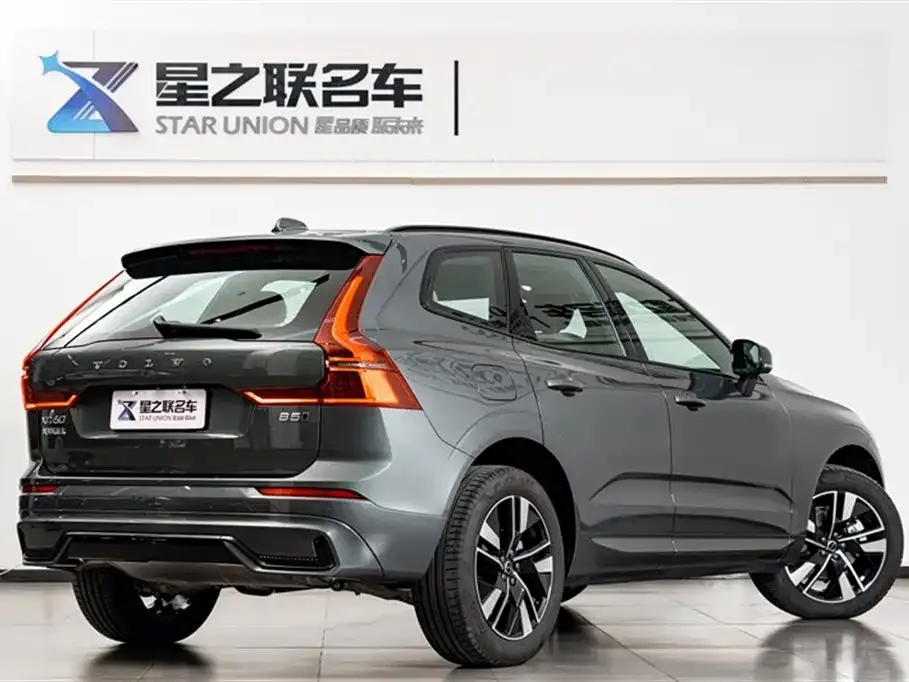 Volvo XC60 2025 из CN, фото 3