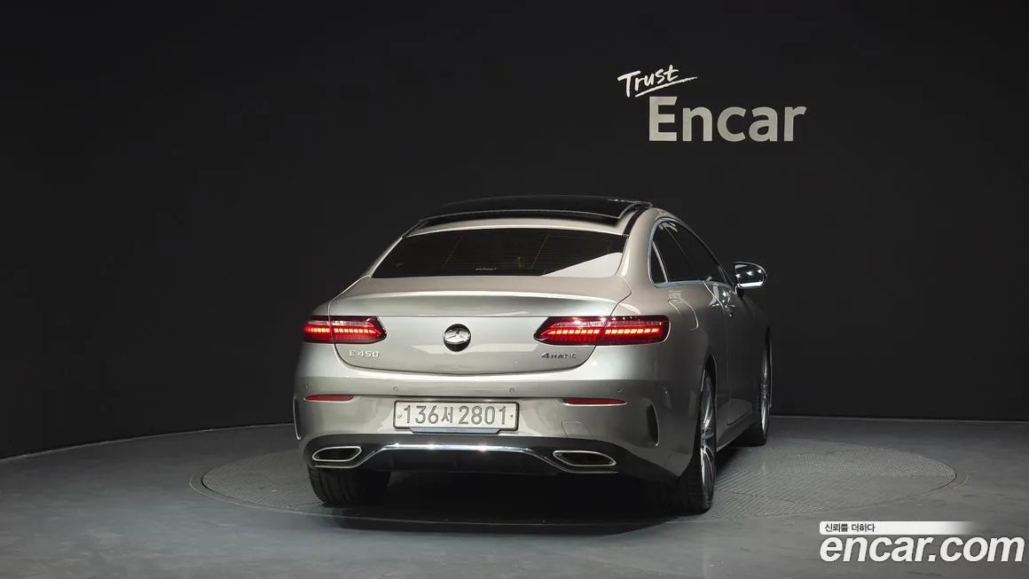 Mercedes-Benz E-Class — фото 2