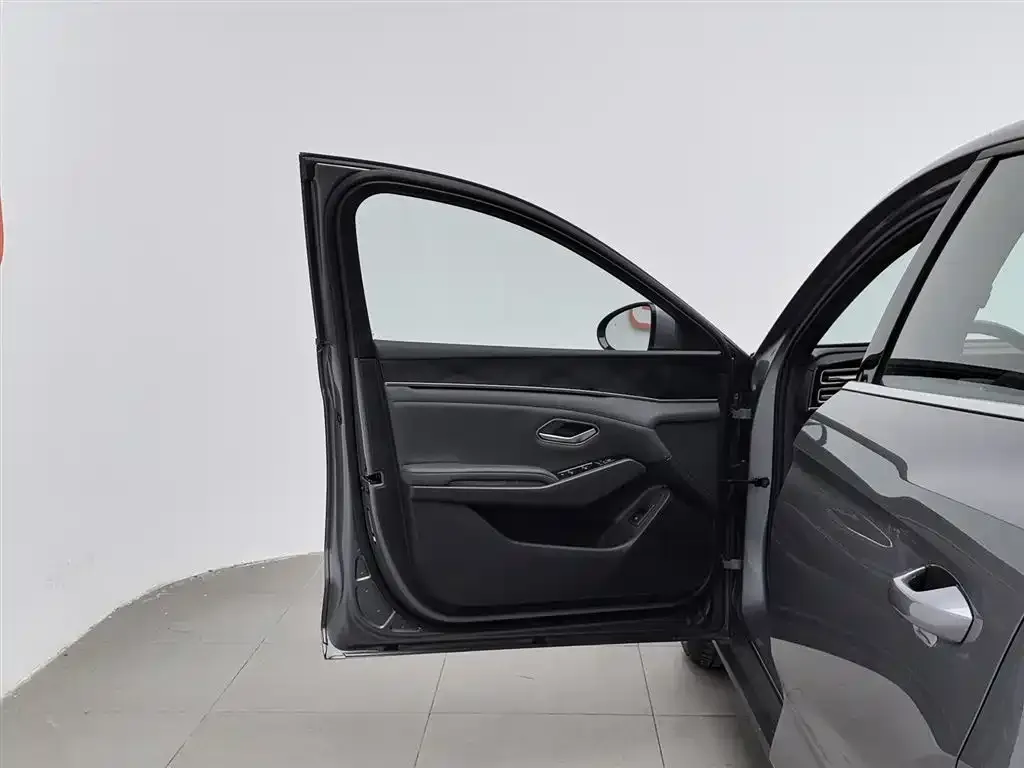 BYD Qin L 2025 из CN, фото 10