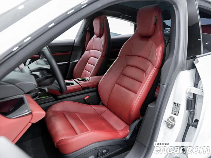 Porsche Taycan 2024 из KR, фото 9