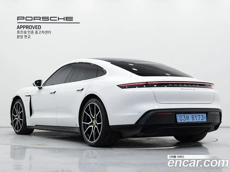 Porsche Taycan 2024 из KR, фото 8