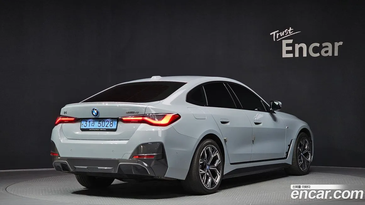 BMW i4 2022 из KR, фото 6