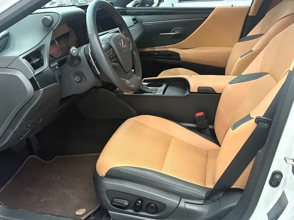 Lexus ES 2024 из CN, фото 8