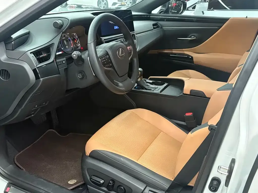 Lexus ES 2024 из CN, фото 4