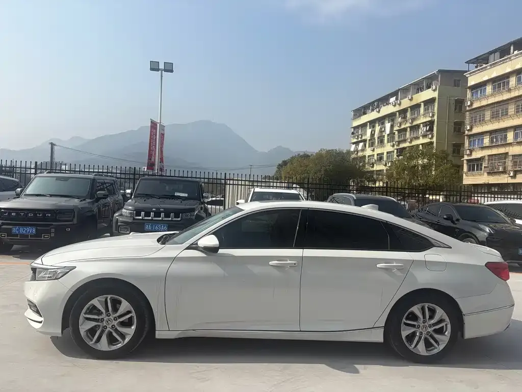 Honda Accord 2021 из CN, фото 8